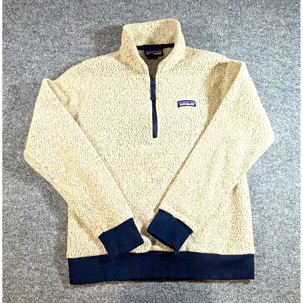 Patagonia Women's M 1/4 Zip Mock Neck Fleece Pullover Sweater Beige/Navy